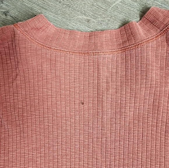 Lululemon Dare to Drape ribbed knit long sleeve shirt - Picture 5 of 5